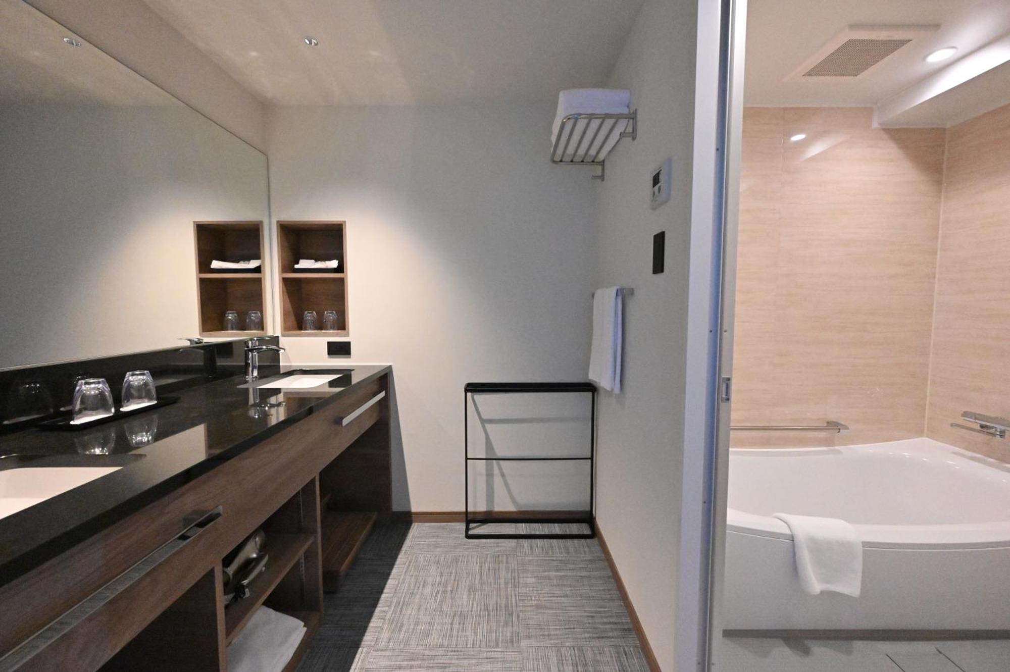 Western Okinawa Kouki Hotel 4*